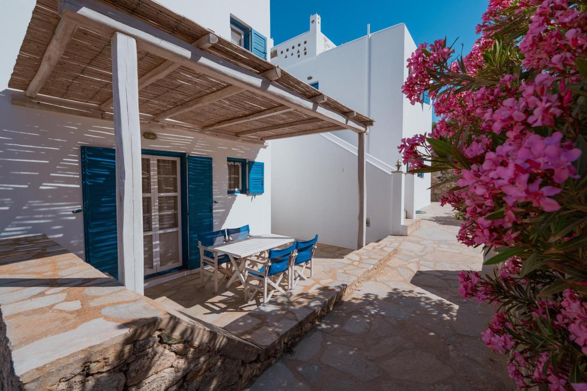 Gryparis' Club Apartments Mykonos Town Exterior foto