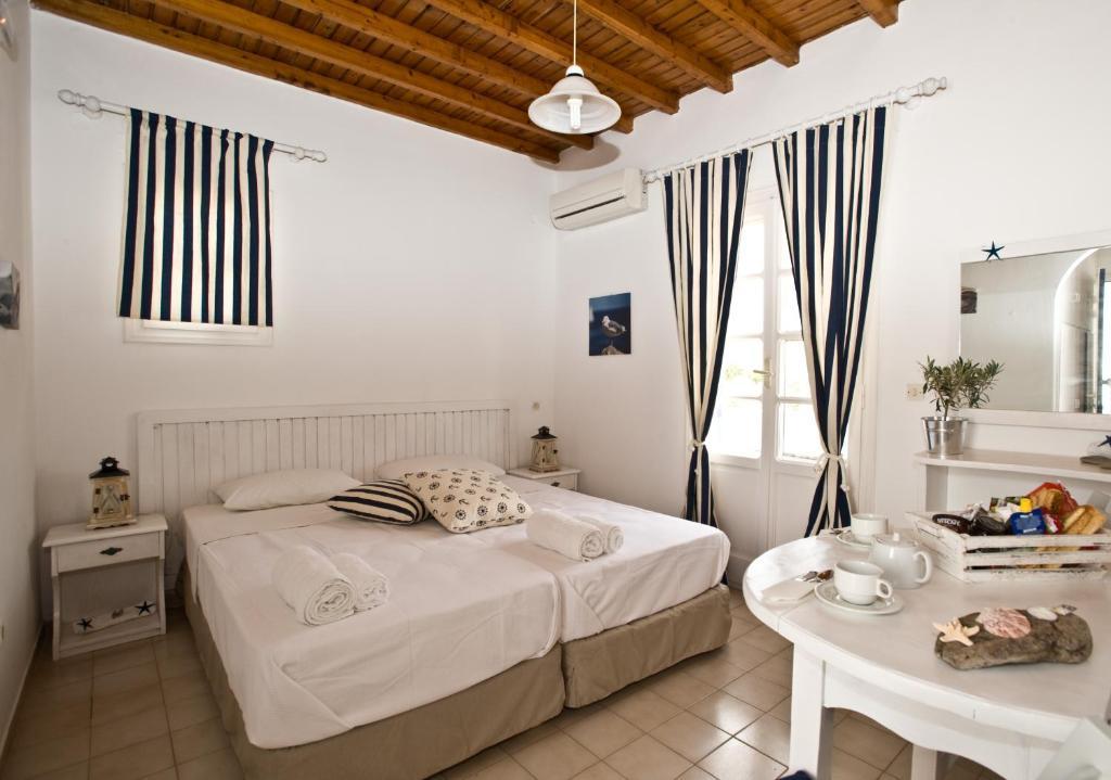 Gryparis' Club Apartments Mykonos Town Quarto foto