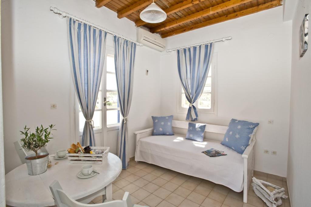 Gryparis' Club Apartments Mykonos Town Quarto foto